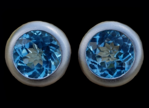 Ears_Clips_Synthetic_Blue_Spinel_18kt_Vermeil